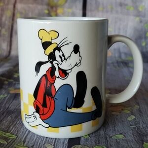 Disney's Goofy Taking a Rest Coffee Mug
